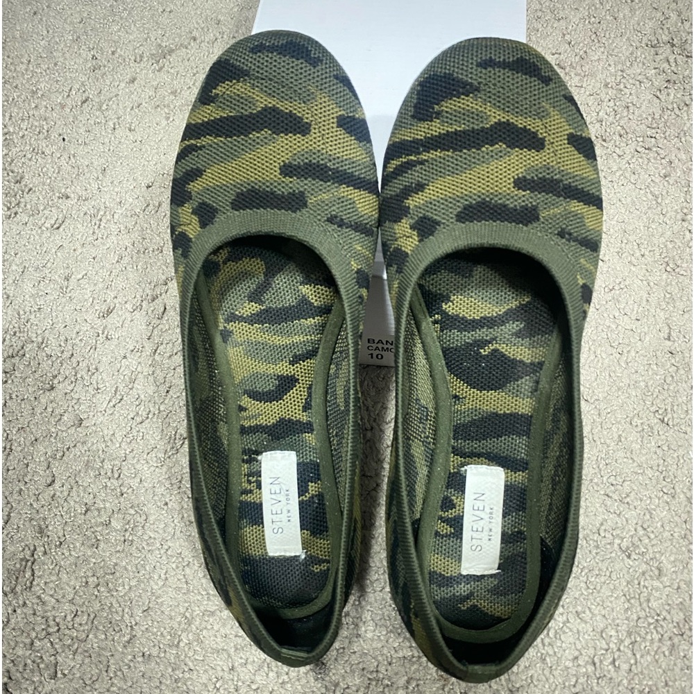 Steven New York Camouflage Flats